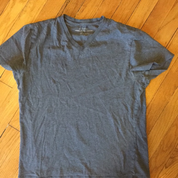 Men’s v-neck - Picture 1 of 2